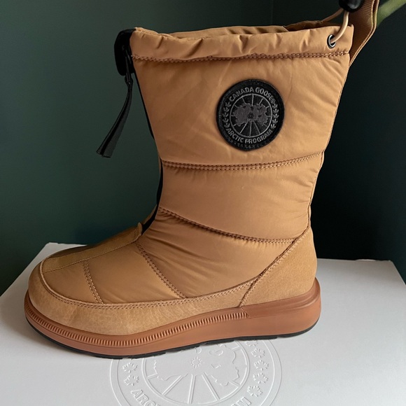 CANADA GOOSE Grofton Fold-Down Puffer Boots - Picture 8 of 8